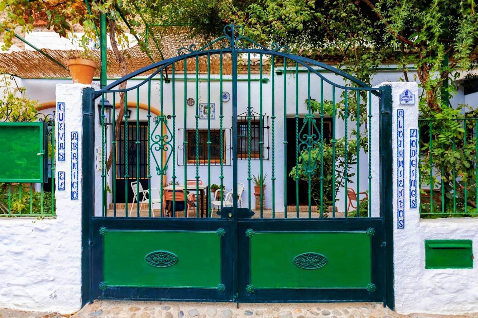Cuevas El Abanico - Vtar Vivienda Turistica De Alojamiento Rural Granada Eksteriør billede
