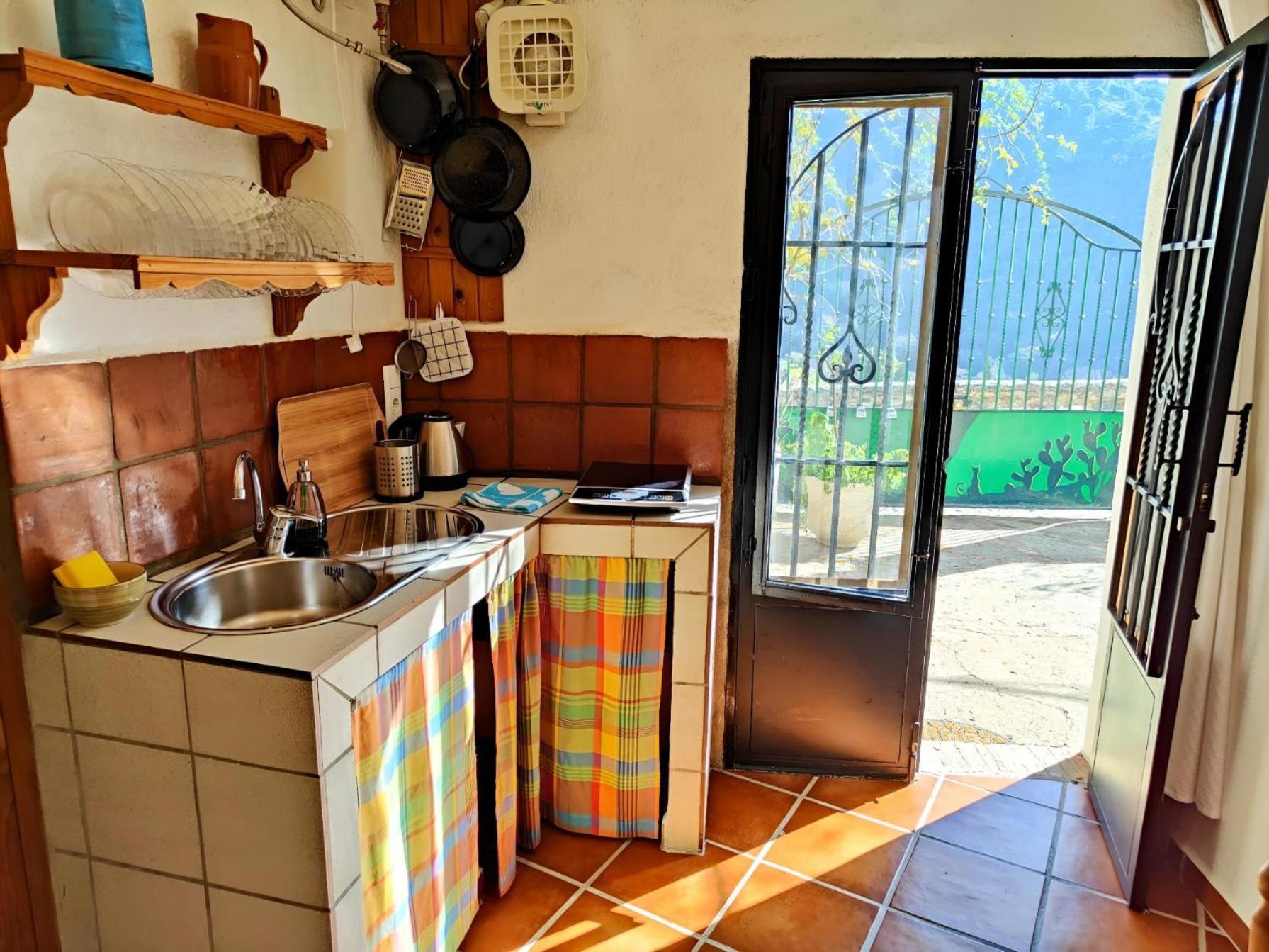 Cuevas El Abanico - Vtar Vivienda Turistica De Alojamiento Rural Granada Eksteriør billede