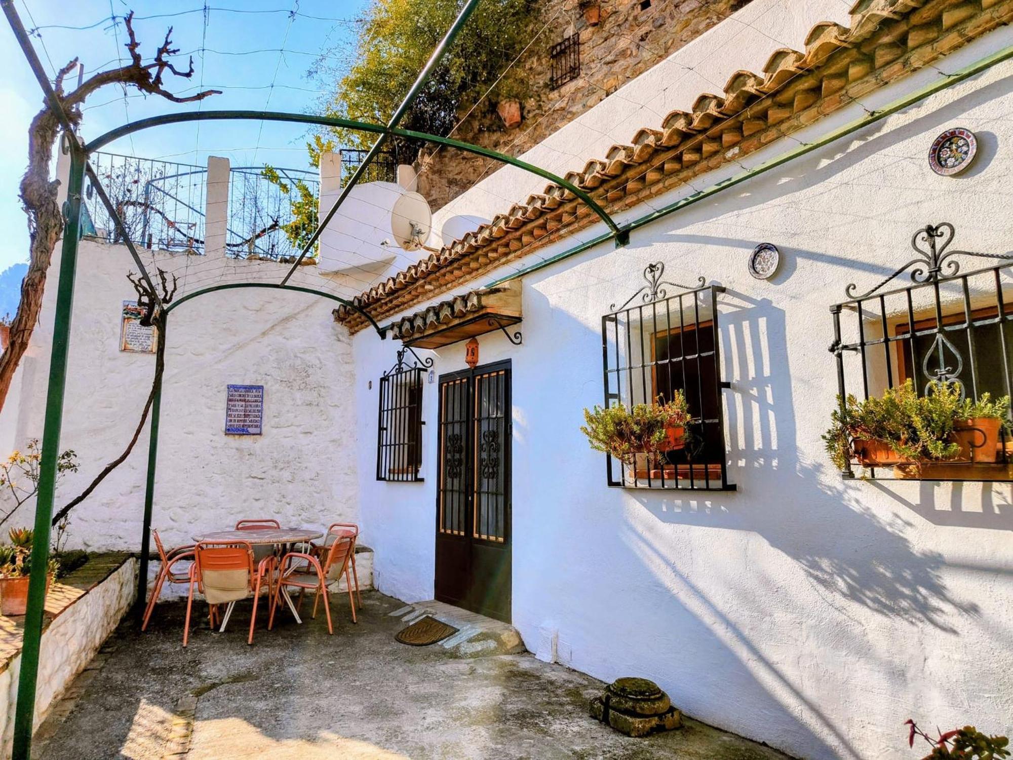 Cuevas El Abanico - Vtar Vivienda Turistica De Alojamiento Rural Granada Eksteriør billede